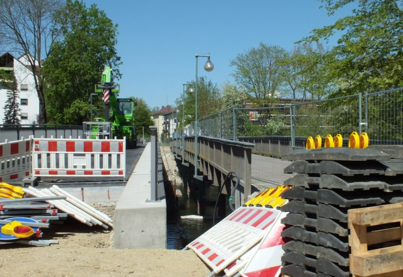 Die Baustelle in den frühen Morgenstunden