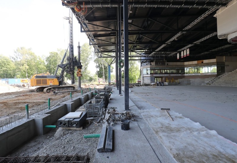 Hier entsteht die neue Osttribüne Foto: Christine Vincon