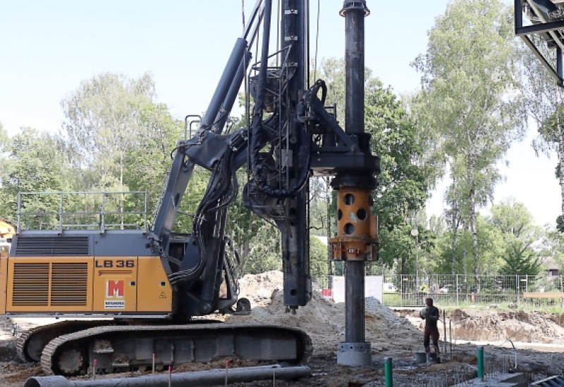 Arbeiten an den Fundamenten der neuen Osttribüne Foto: Christine Vincon