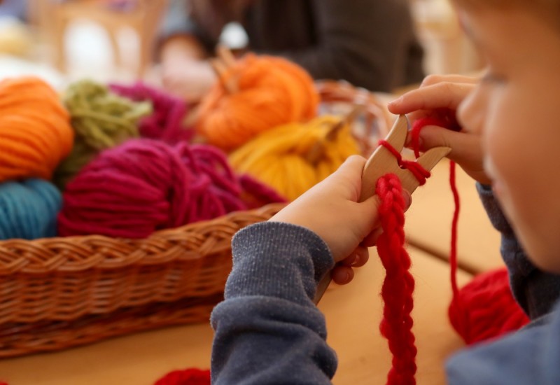 Handarbeiten macht im neuen Kindergarten gleich noch mehr Spaß